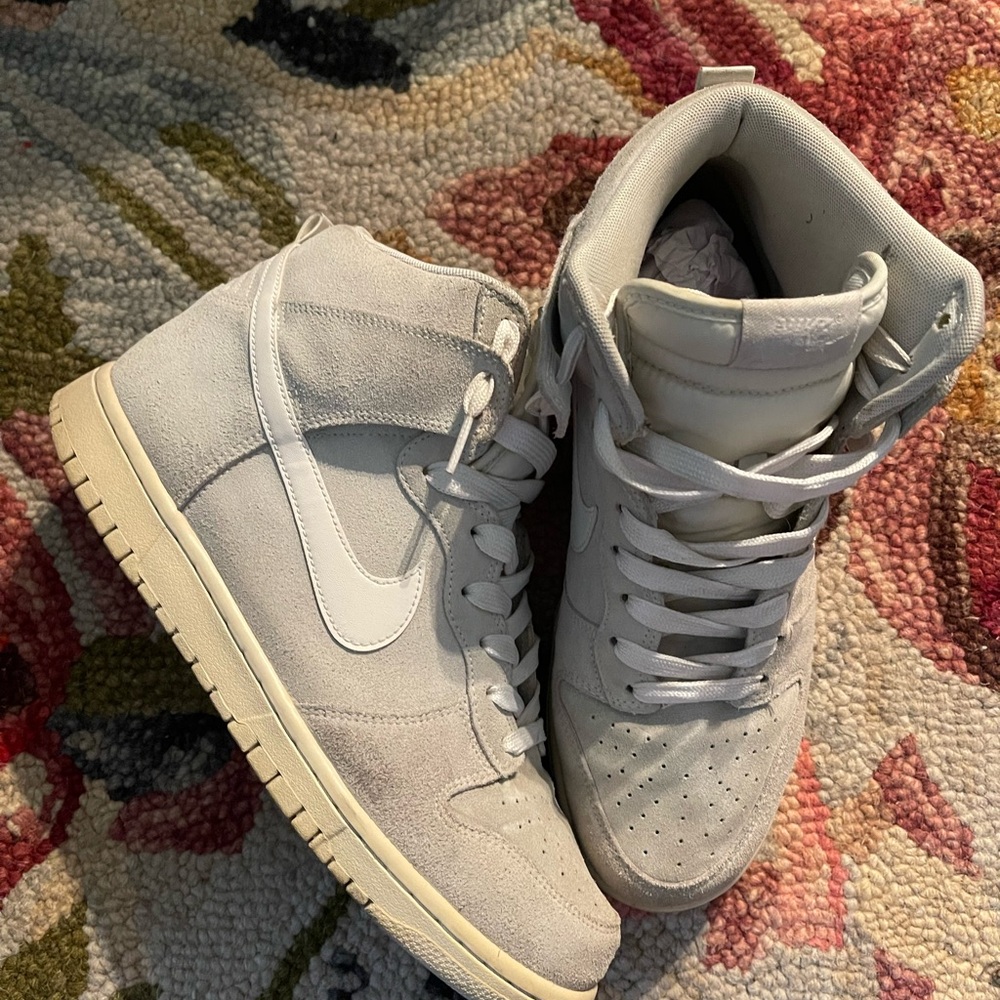 Nike Dunk Men's High-Top Sneakers - Gray
